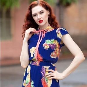 Trashy Diva Showgirl Royalty print Chorus girl blouse sz 4/6